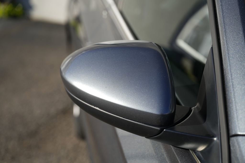 Used 2023 Volkswagen Jetta SE FWD image 9