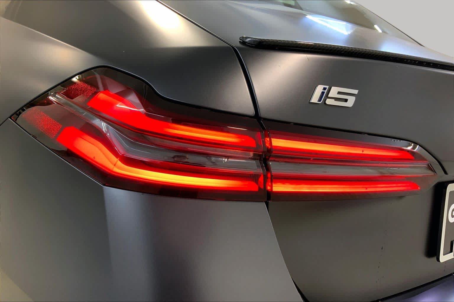 New 2027 BMW i5 M60 w/ Executive Package AWD/4WD image 14