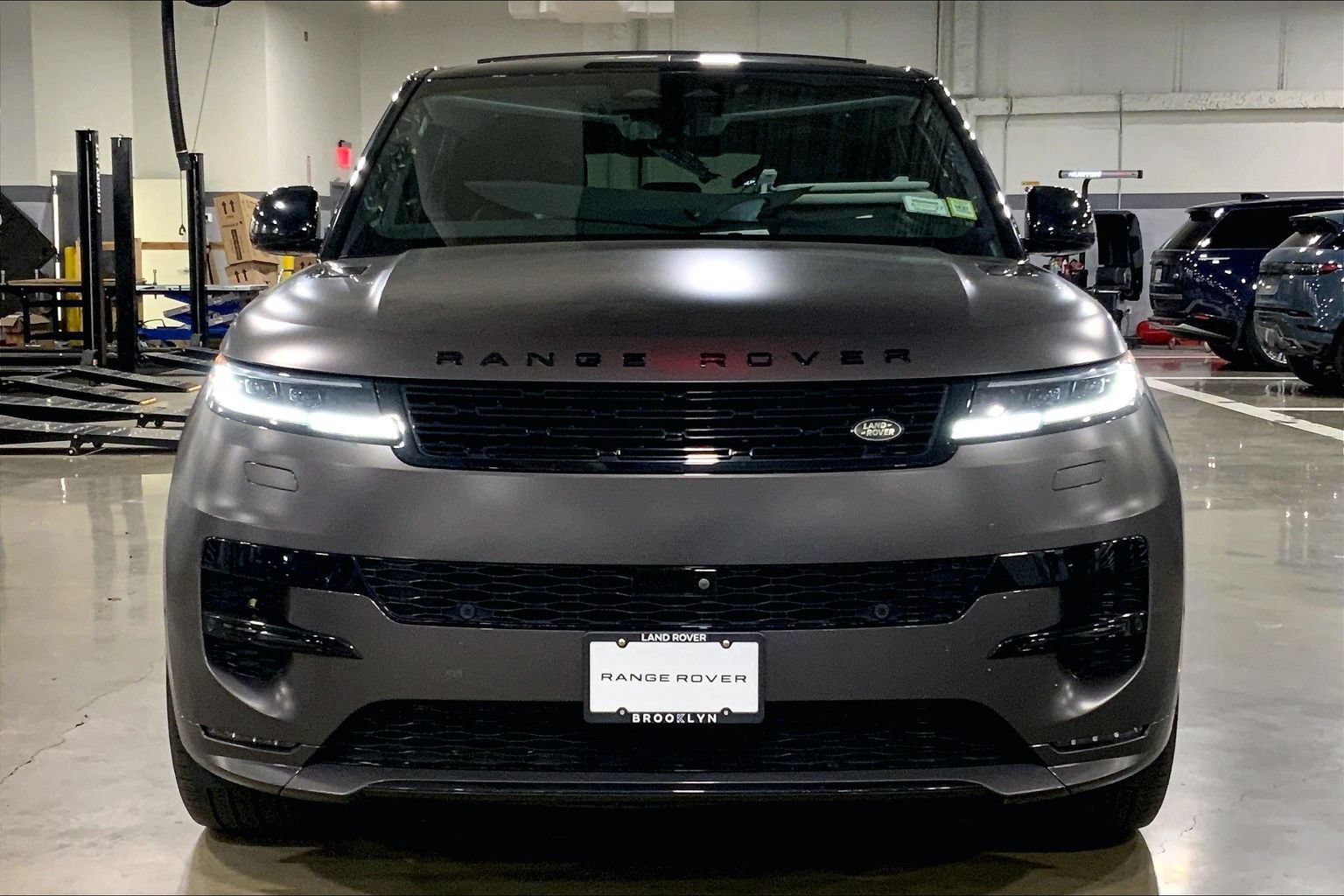 Certified 2024 Land Rover Range Rover Sport Dynamic SE AWD/4WD image 2
