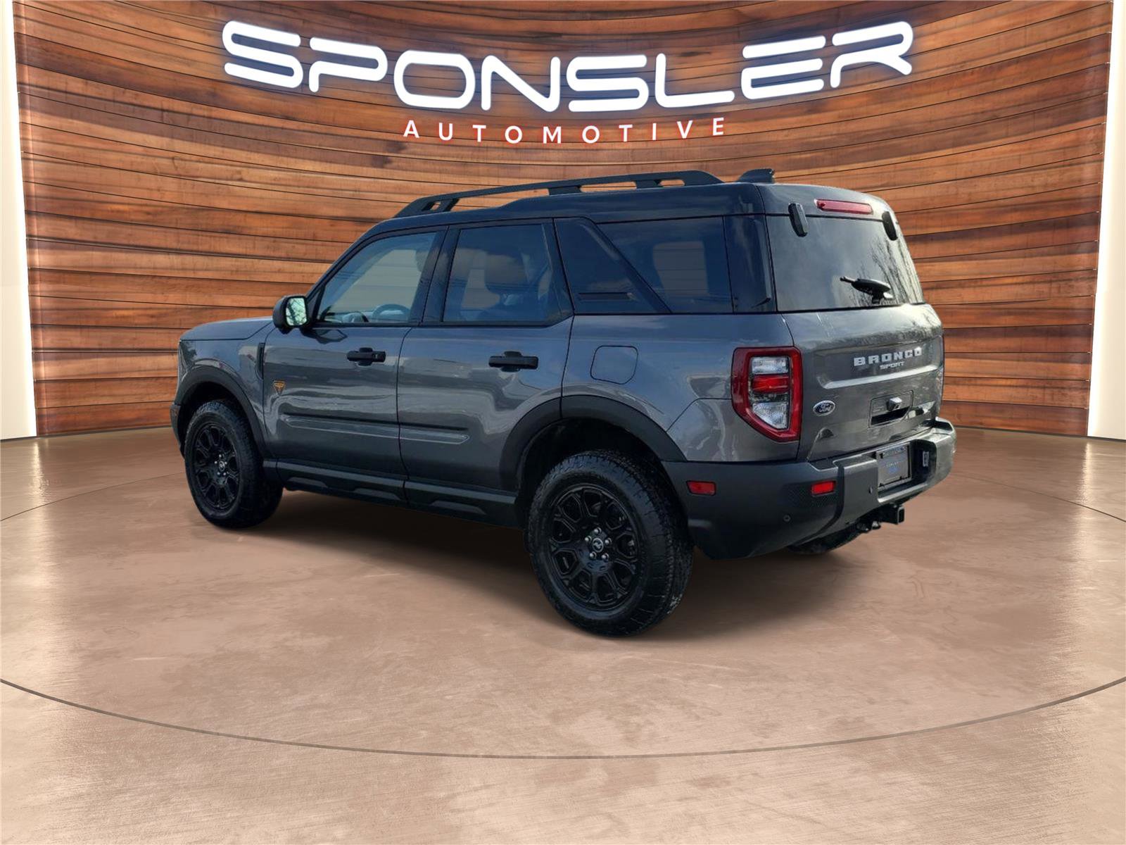 Used 2025 Ford Bronco Sport Badlands image 3