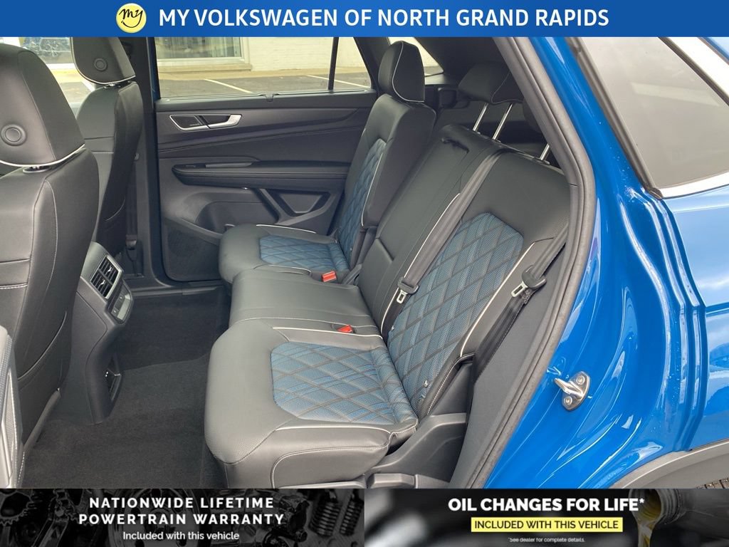 New 2026 Volkswagen Atlas Cross Sport SEL Premium R-Line AWD/4WD image 19