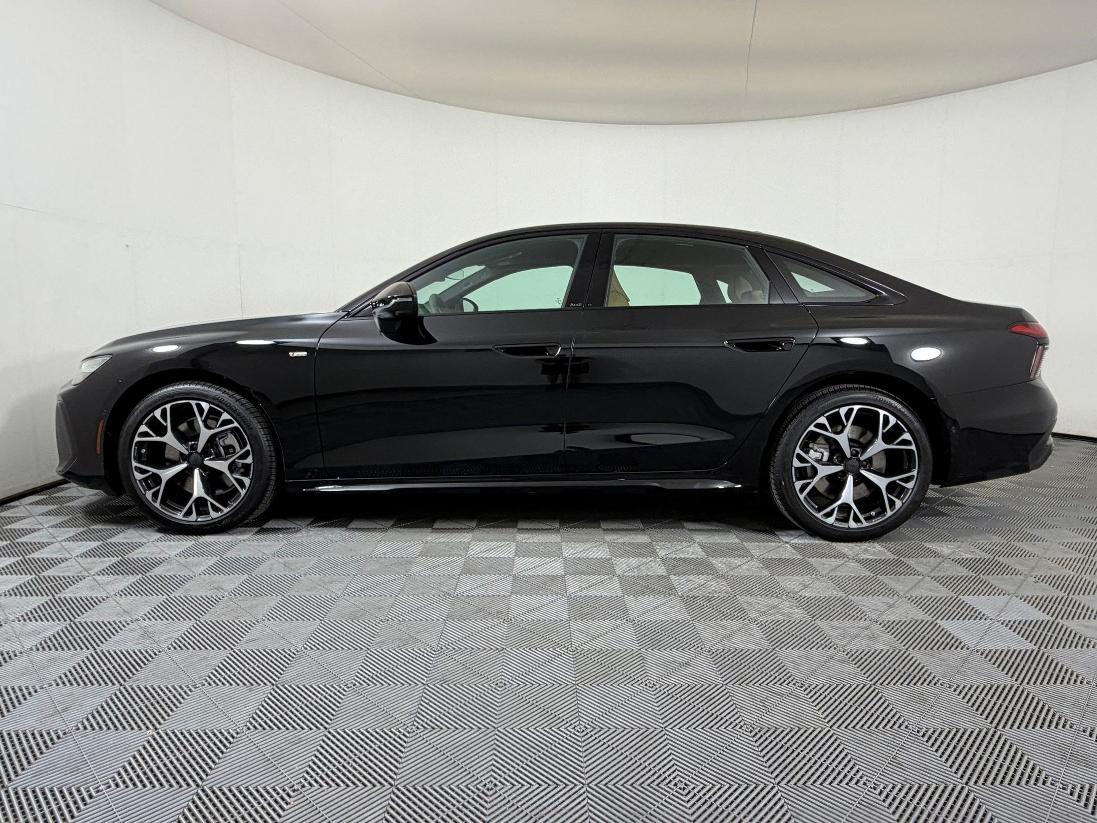 New 2026 Audi A6 Premium Plus AWD/4WD image 2