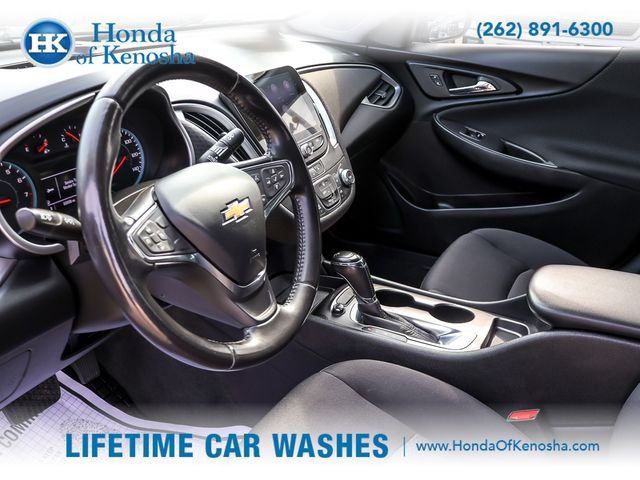 Used 2020 Chevrolet Malibu RS FWD image 10