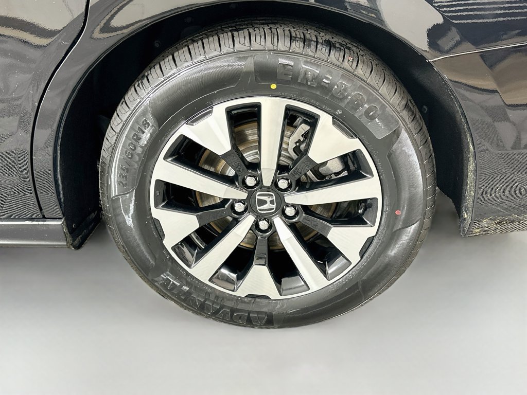 Certified 2025 Honda Odyssey EX-L image 30