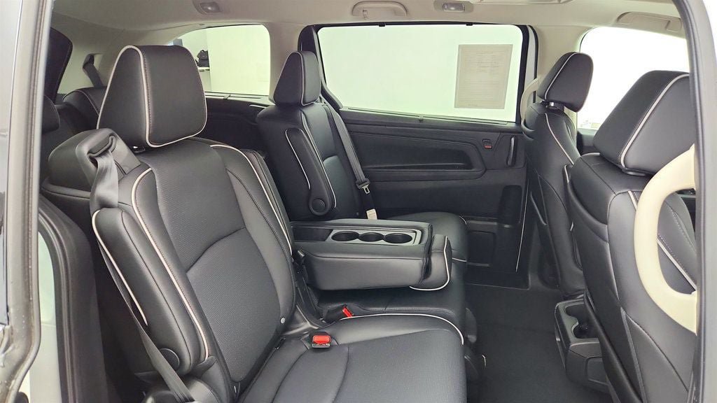 Used 2026 Honda Odyssey Elite image 26