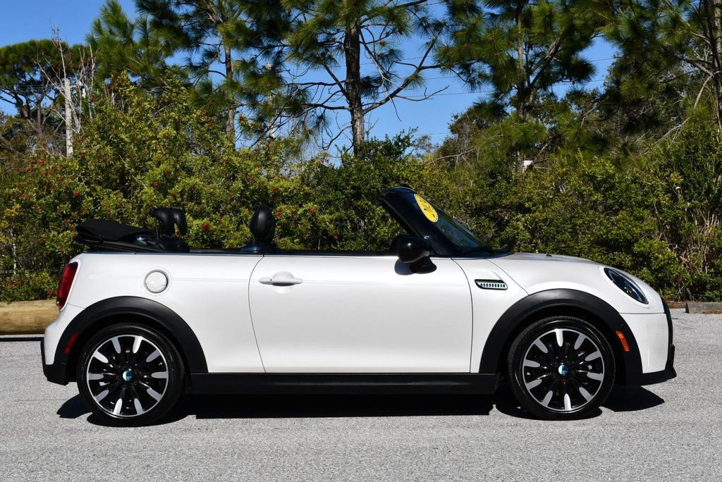 Used 2024 MINI Cooper S w/ Seaside Edition image 7