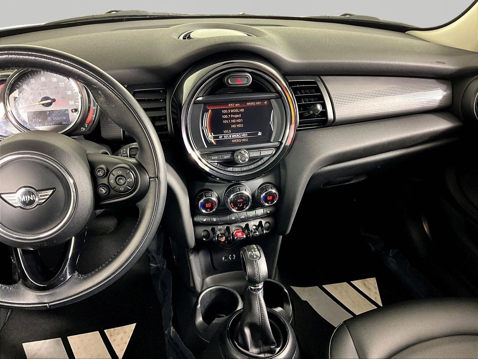 Used 2018 MINI Cooper 2-Door Hardtop FWD image 9
