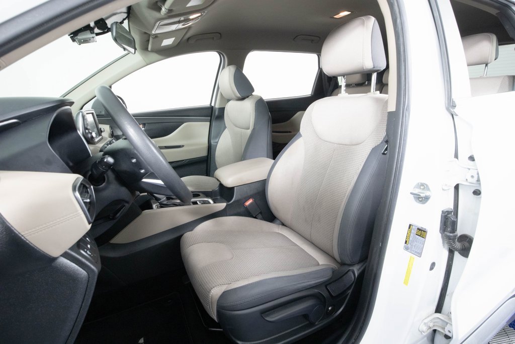 Used 2020 Hyundai Santa Fe SE image 10