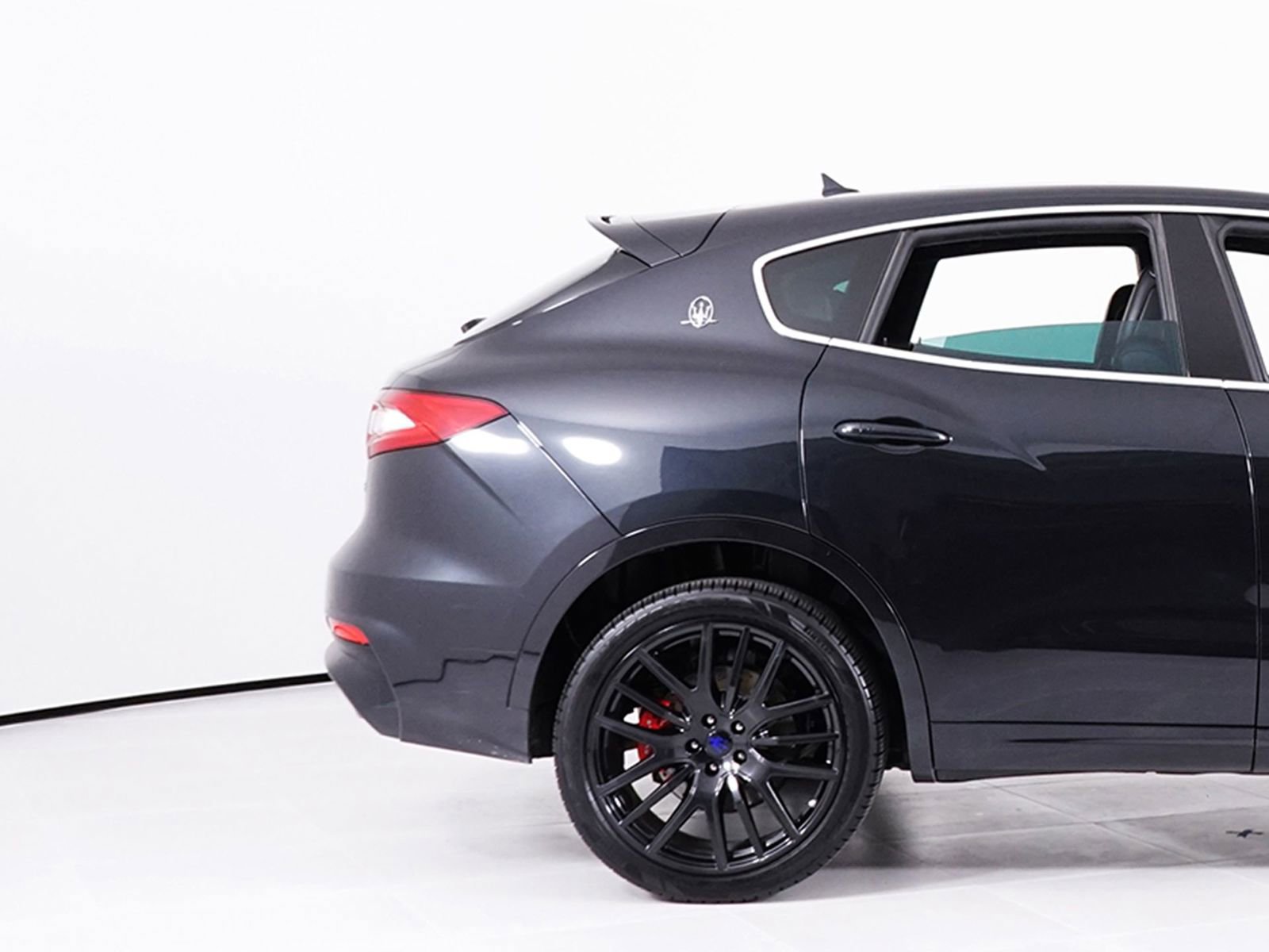 Used 2019 Maserati Levante GTS image 14