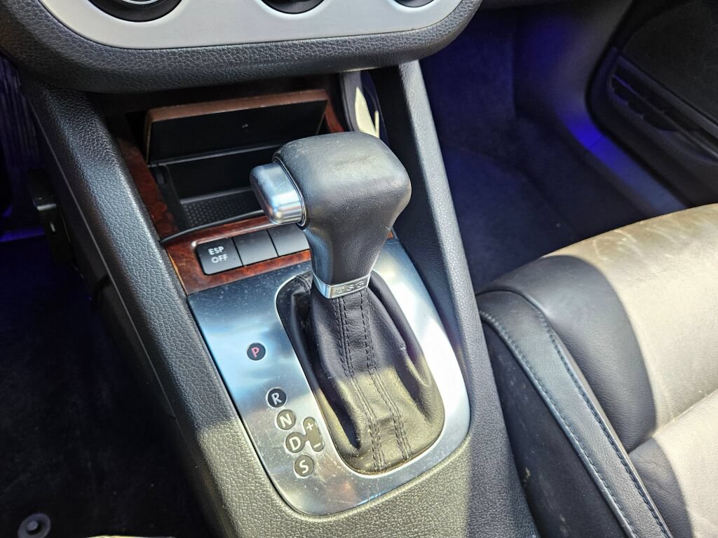 Used 2009 Volkswagen Eos Lux FWD image 19