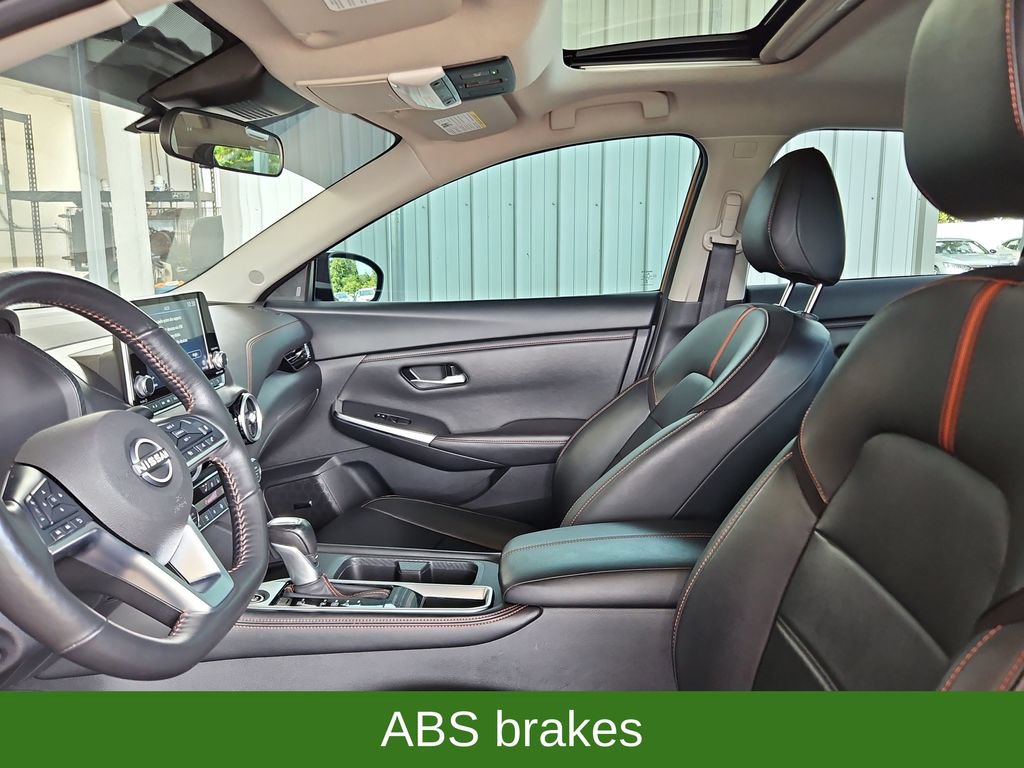 Used 2025 Nissan Sentra SR w/ SR Premium Package FWD image 23