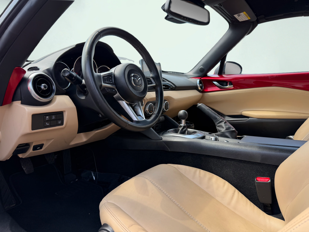 Used 2017 MAZDA MX-5 Miata Grand Touring RWD image 23