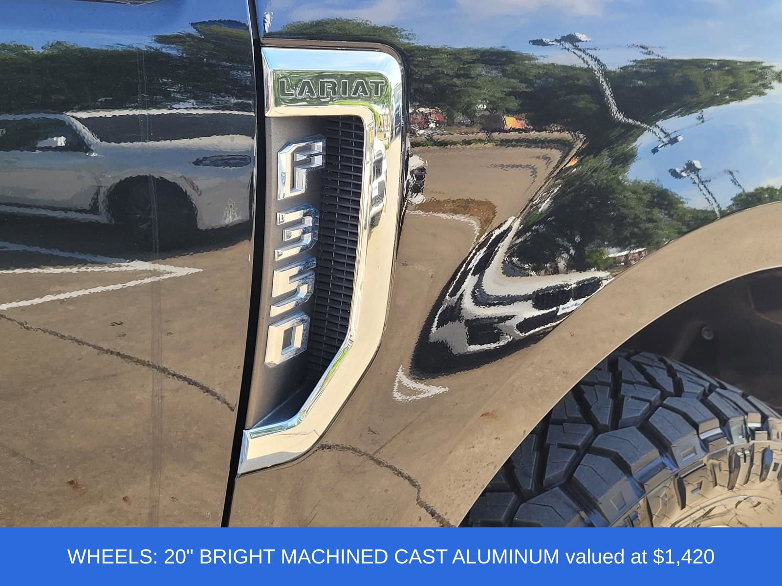 Used 2020 Ford F350 Lariat w/ Lariat Ultimate Package image 6