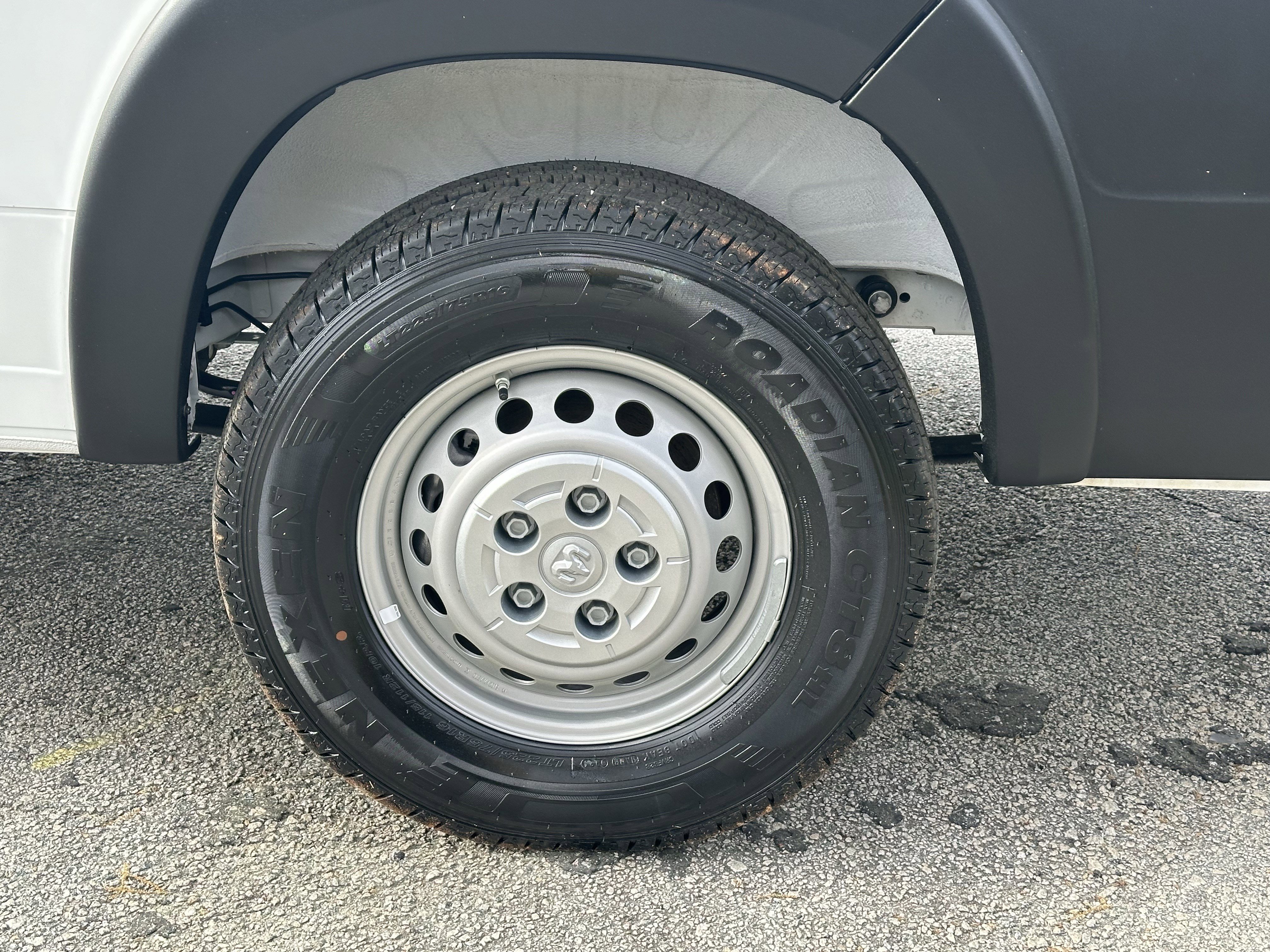 Used 2024 RAM ProMaster 3500 w/ Delivery Van Package image 20