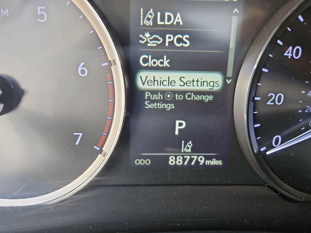 Used 2017 Lexus IS 200t w/ Navigation System Package RWD image 16