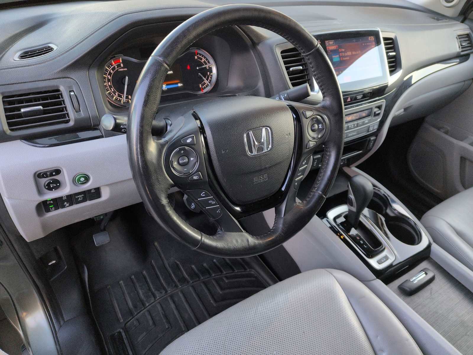 Certified 2018 Honda Ridgeline RTL-E image 2