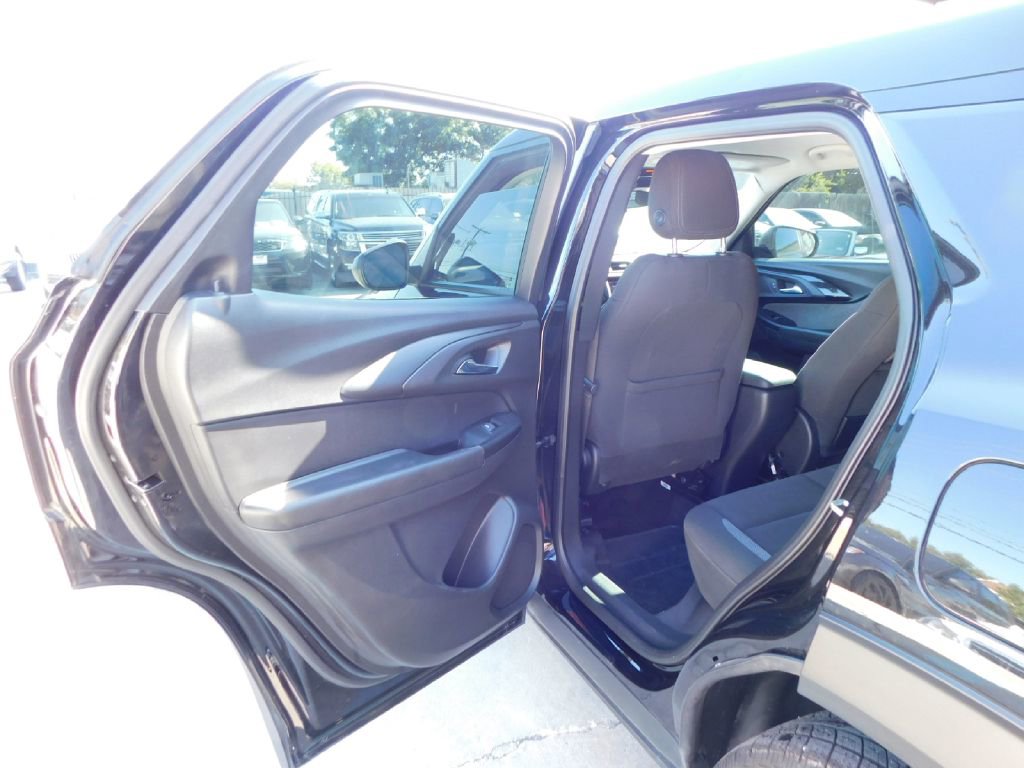 Used 2021 Chevrolet TrailBlazer LS image 19