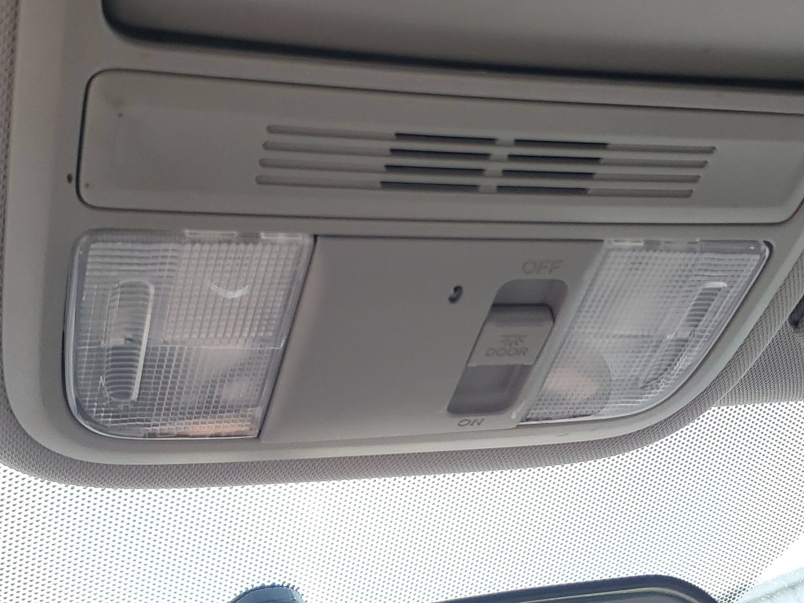 Used 2015 Honda Odyssey LX image 30