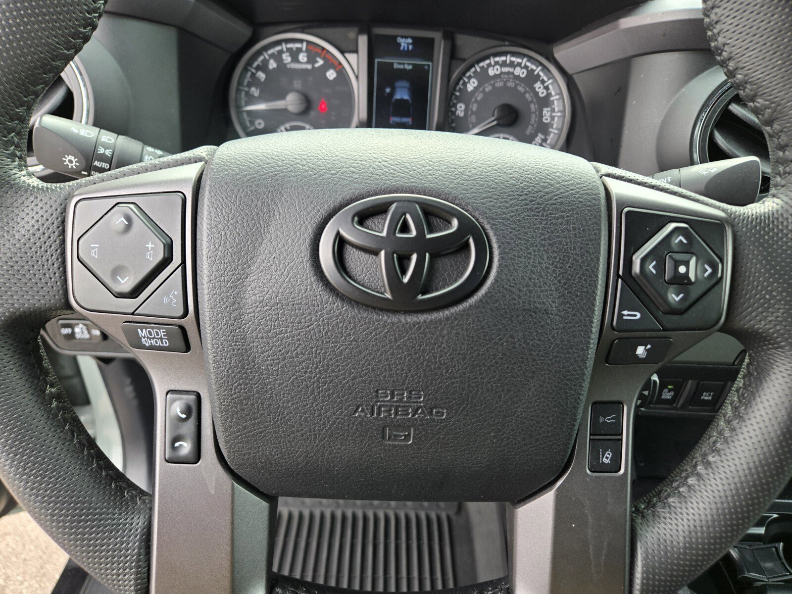 Used 2022 Toyota Tacoma TRD Sport image 23