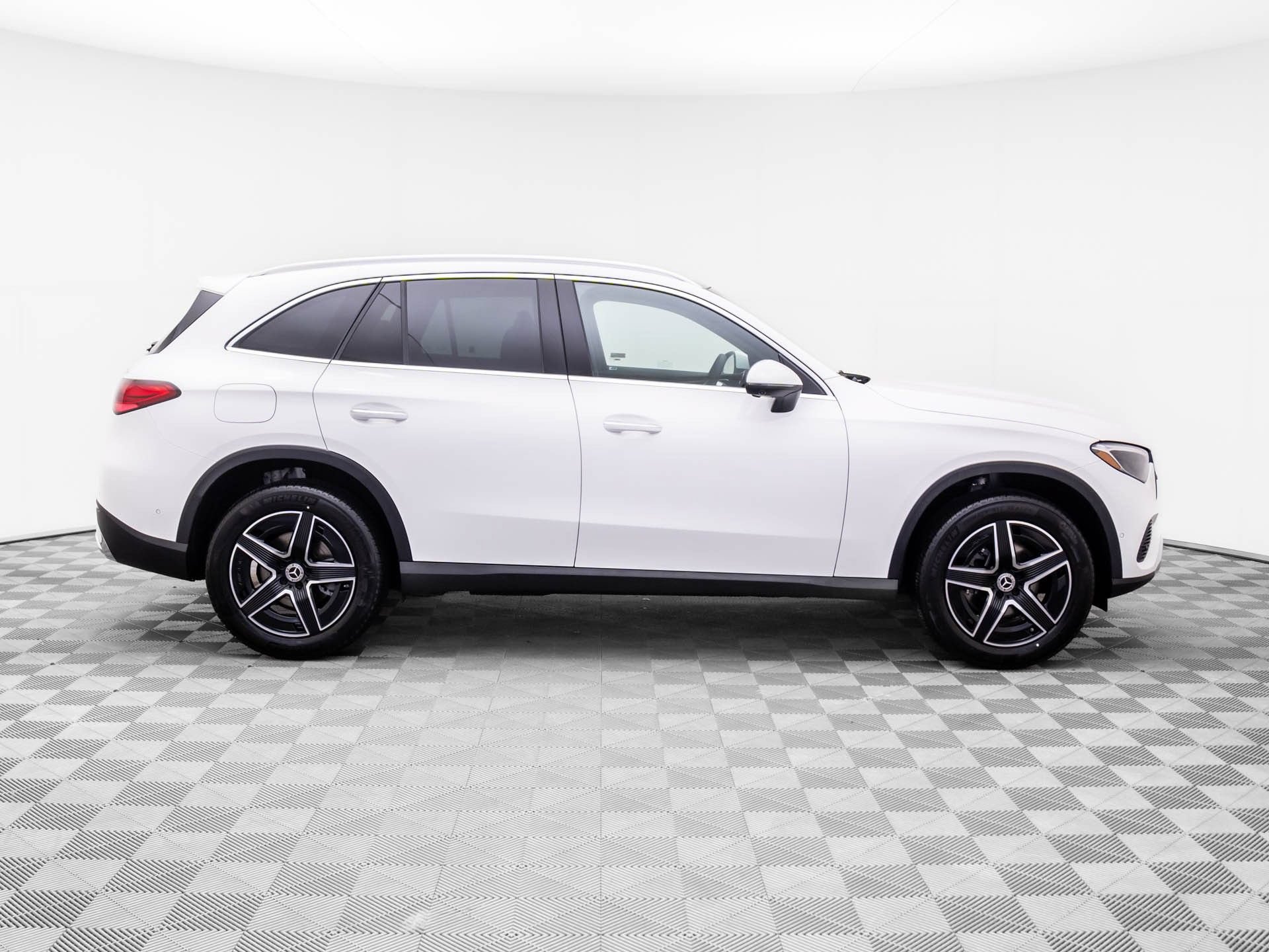 New 2026 Mercedes-Benz GLC 300 4MATIC image 6