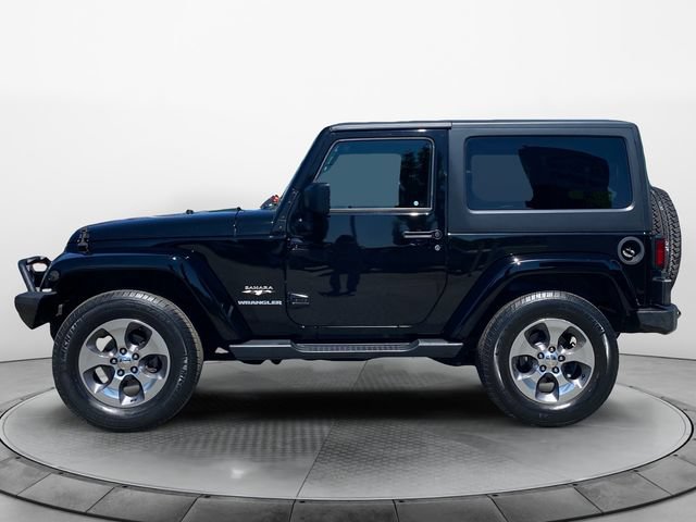 Used 2017 Jeep Wrangler Sahara w/ Dual Top Group AWD/4WD image 2