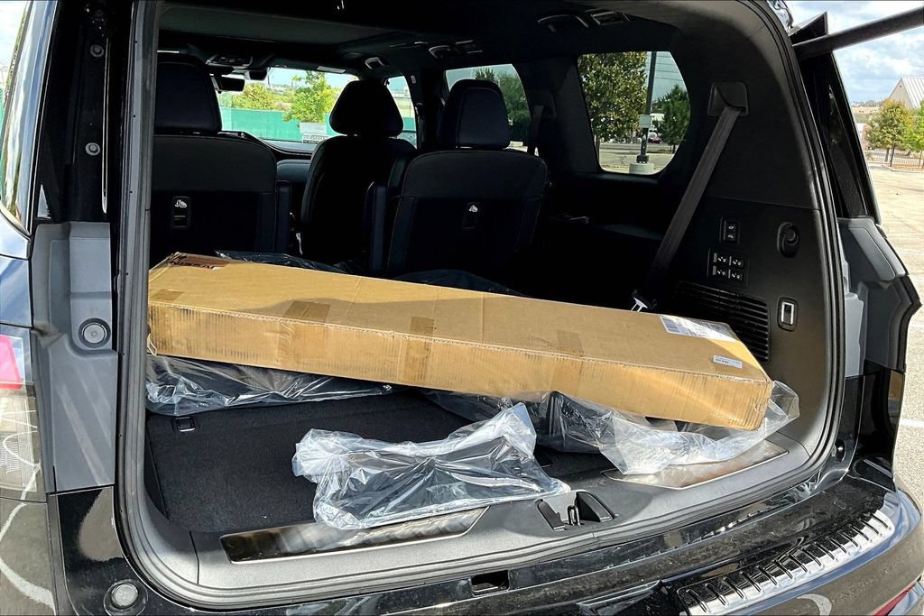 Used 2026 INFINITI QX80 4WD w/ Sport Exterior Package image 31