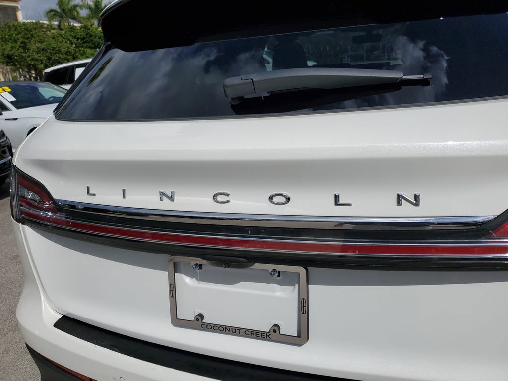 Used 2023 Lincoln Nautilus Reserve image 5