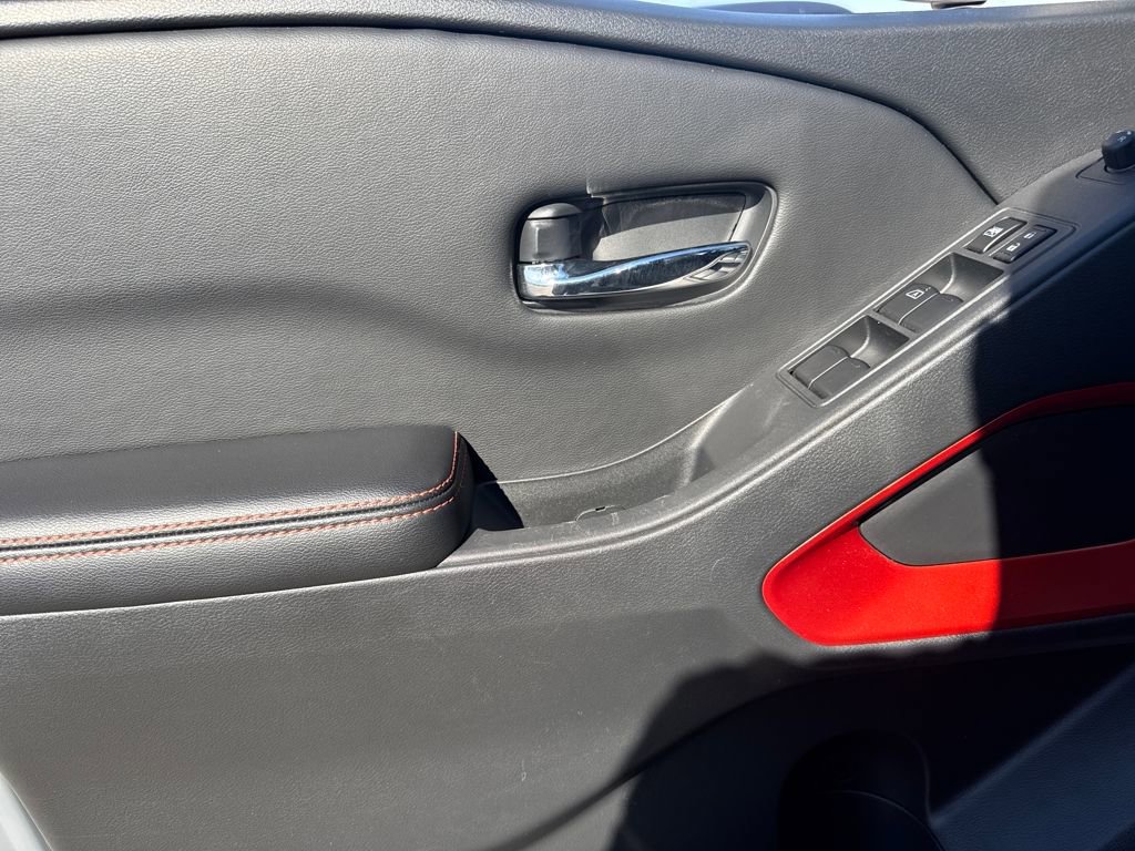 Used 2025 Nissan Frontier Pro-X w/ Pro Convenience Package image 15