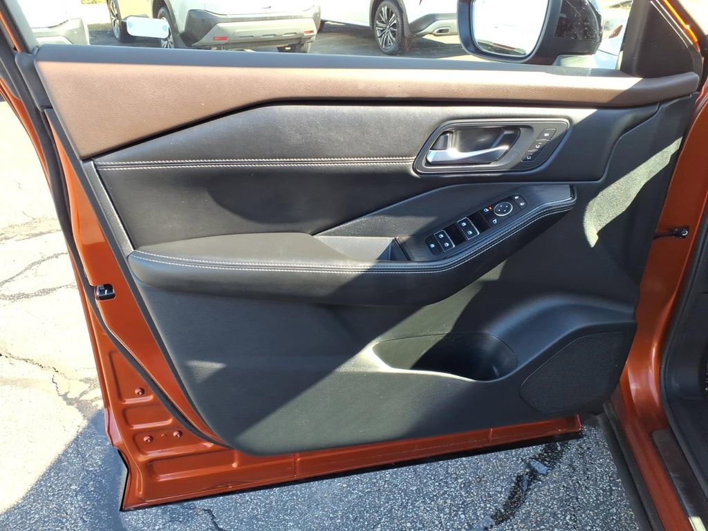 Certified 2023 Nissan Rogue SL w/ SL Premium Package image 14