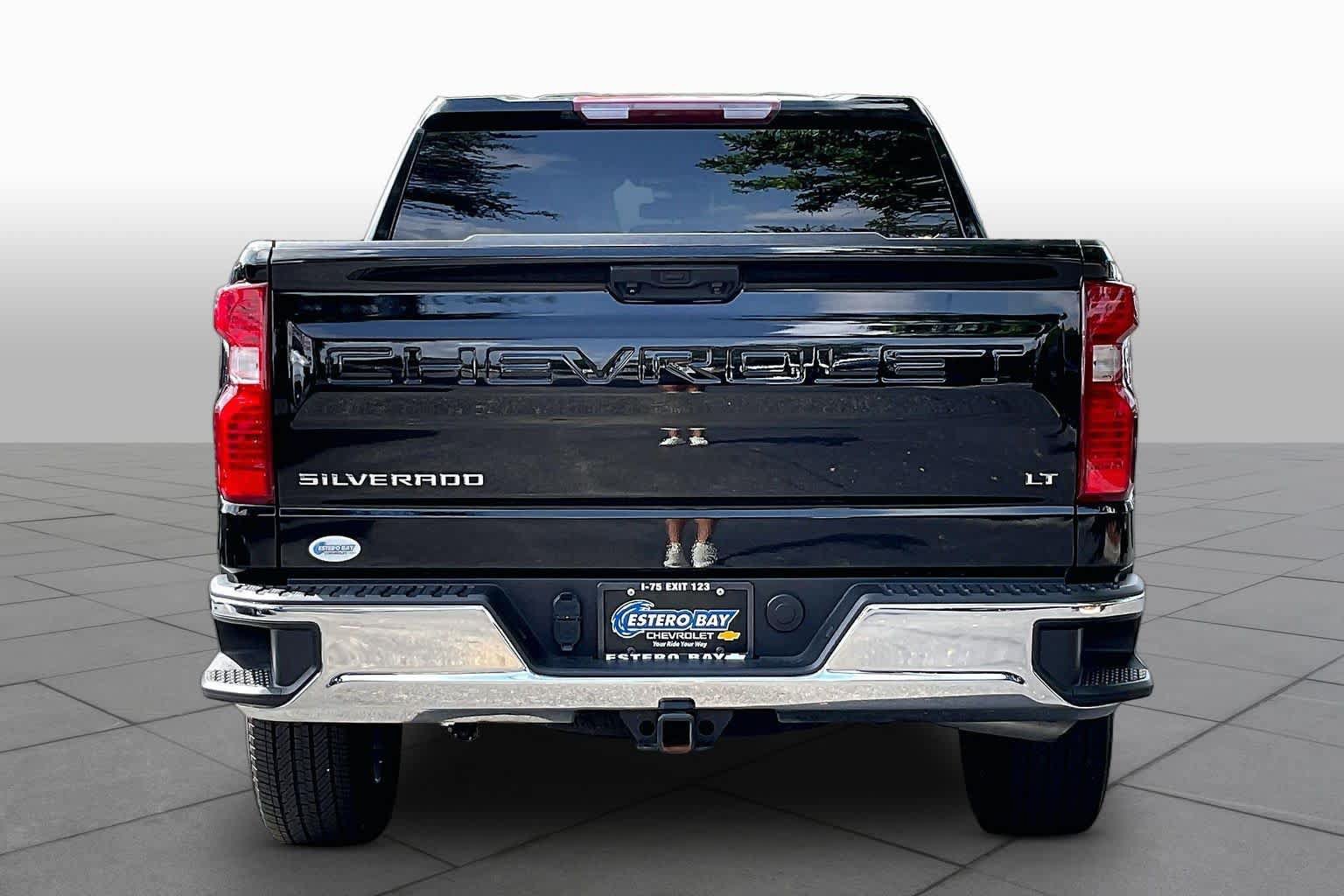 Used 2023 Chevrolet Silverado 1500 LT AWD/4WD image 5