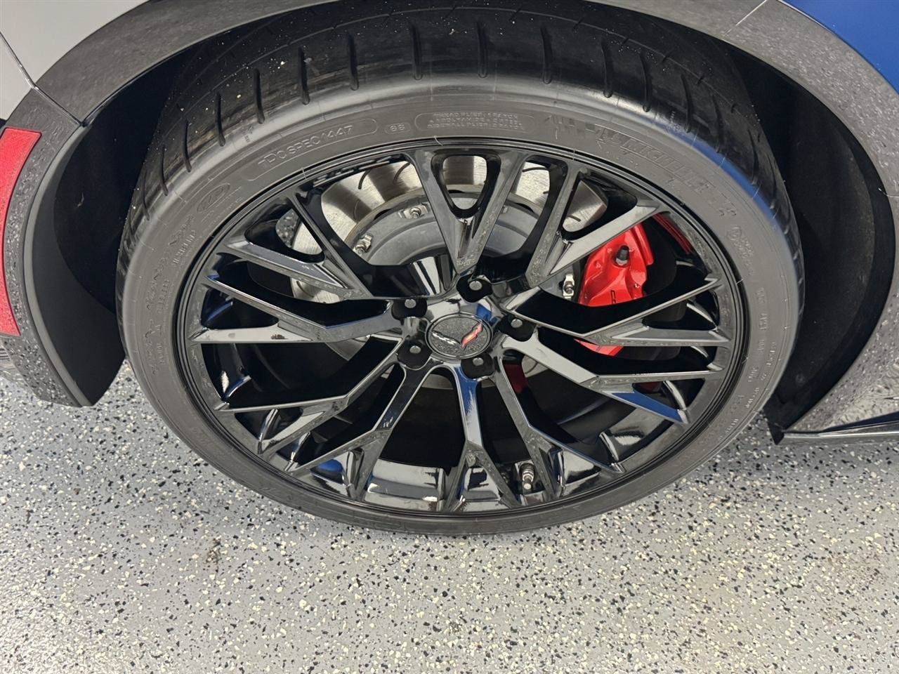 Used 2018 Chevrolet Corvette Z06 RWD image 30