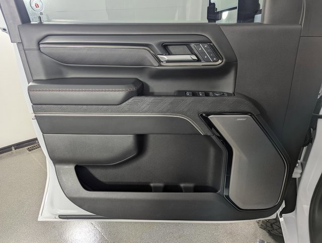 Used 2025 GMC Sierra 2500 AT4X w/ AT4X AEV Edition image 14