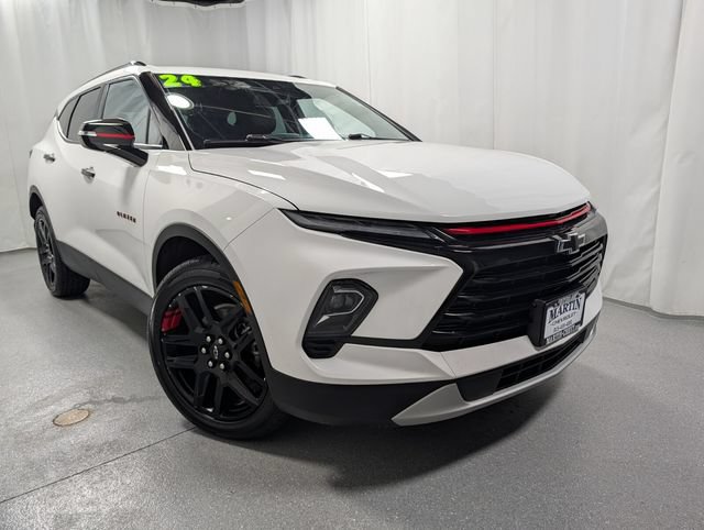 Certified 2024 Chevrolet Blazer LT w/ Redline Edition AWD/4WD image 2
