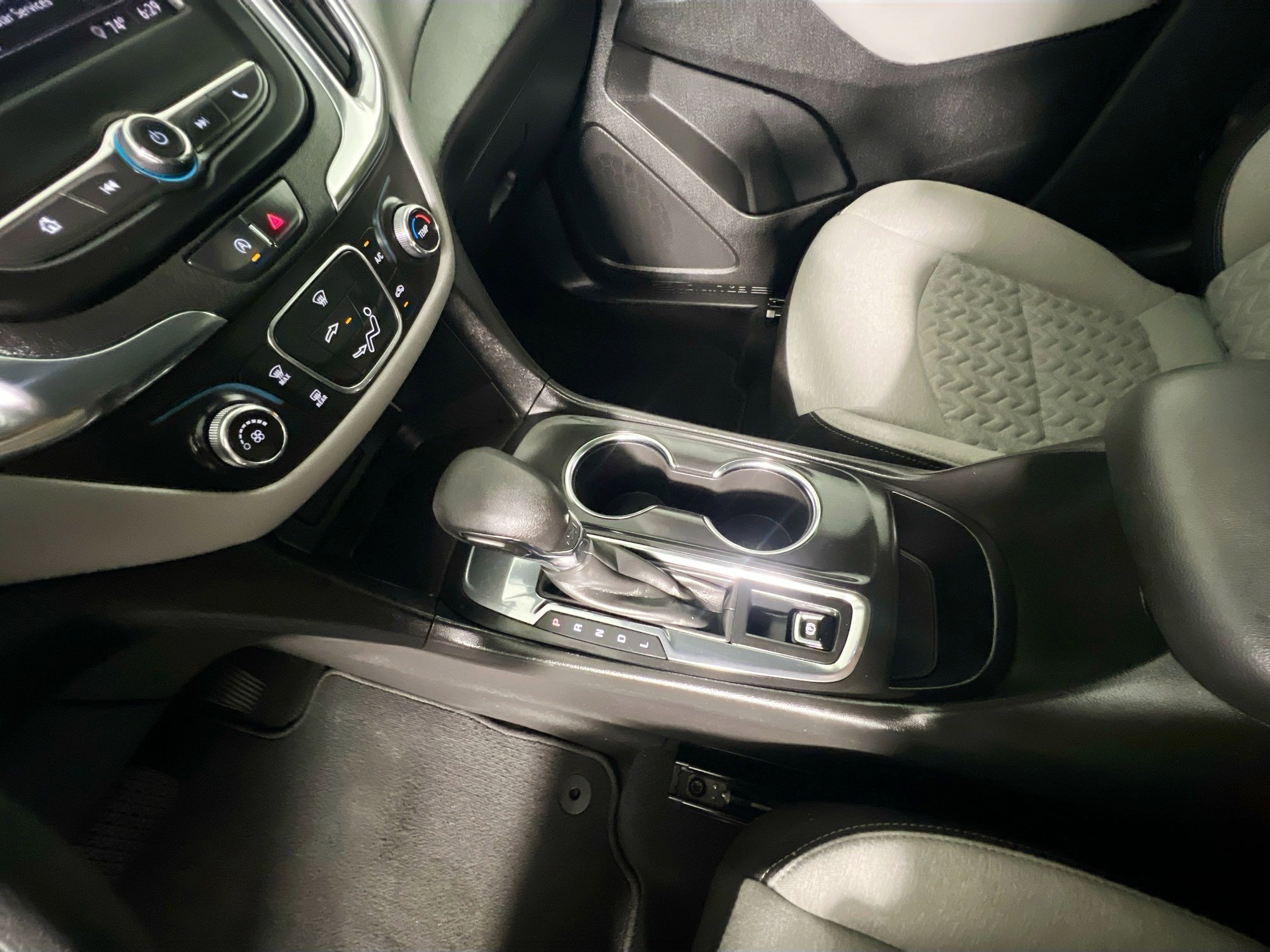 Used 2023 Chevrolet Equinox LS w/ LS Convenience Package image 26