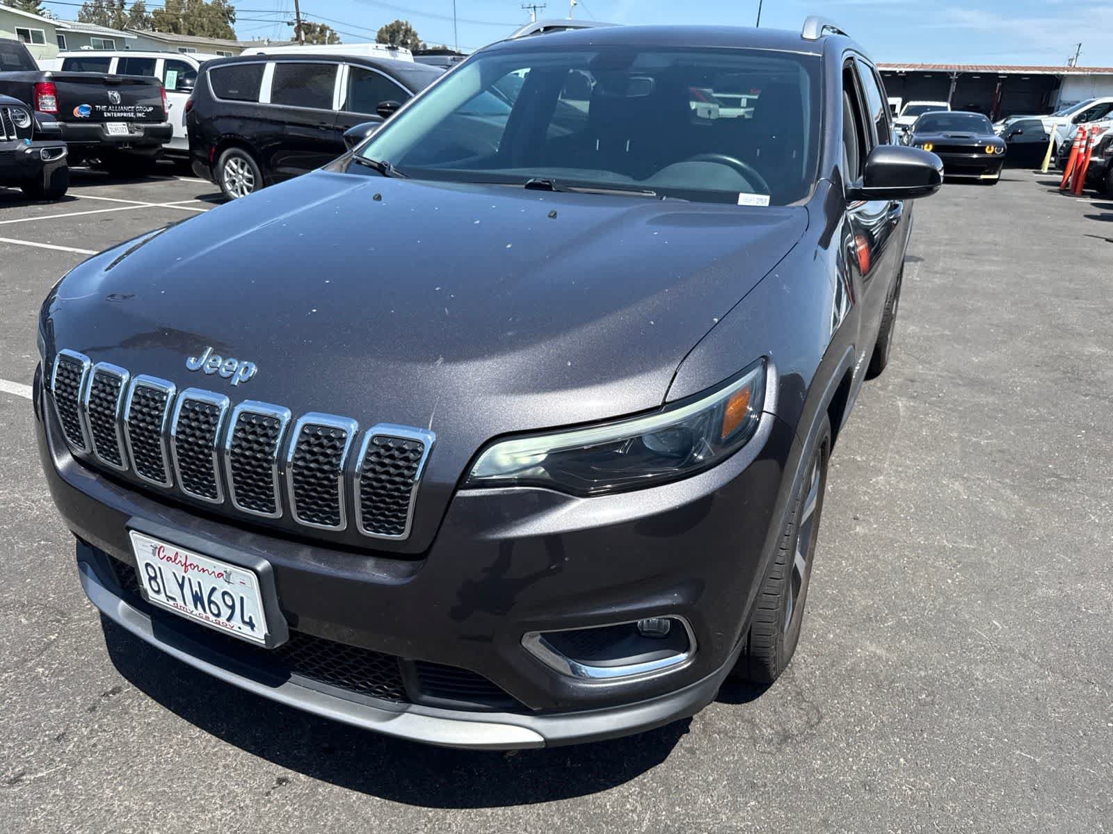 Used 2019 Jeep Cherokee Limited FWD image 2