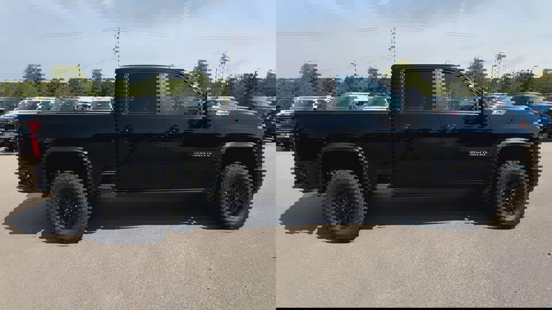 New 2025 Chevrolet Silverado 2500 ZR2 w/ Technology Package image 45