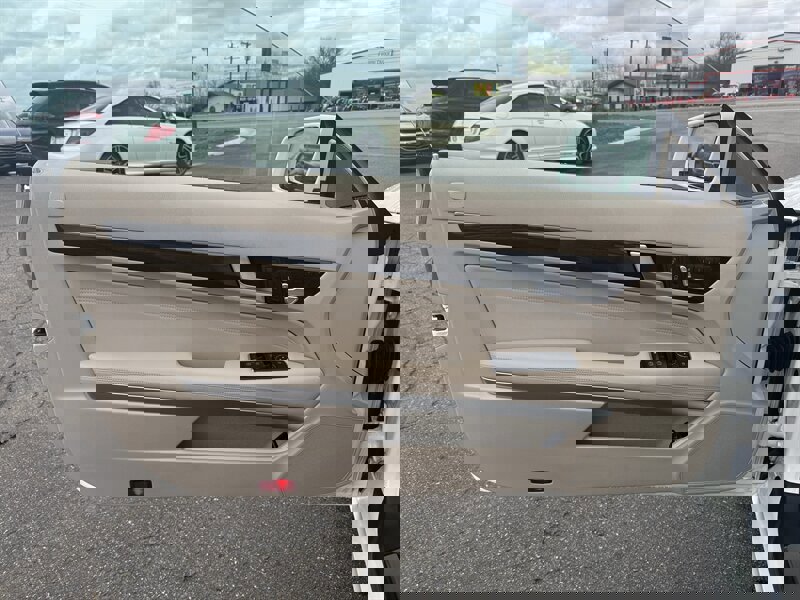 Used 2014 Mercedes-Benz E 350 Cabriolet image 7