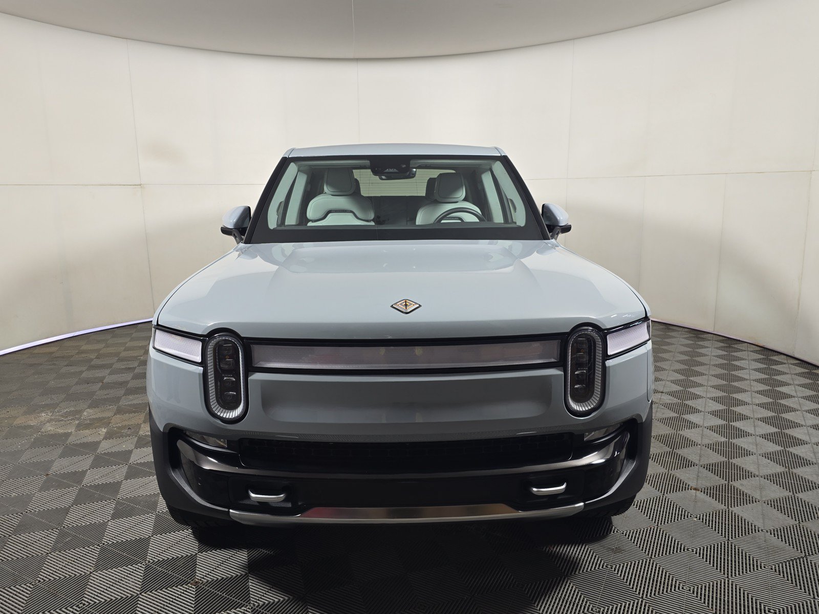 Used 2022 Rivian R1T Adventure AWD/4WD image 8