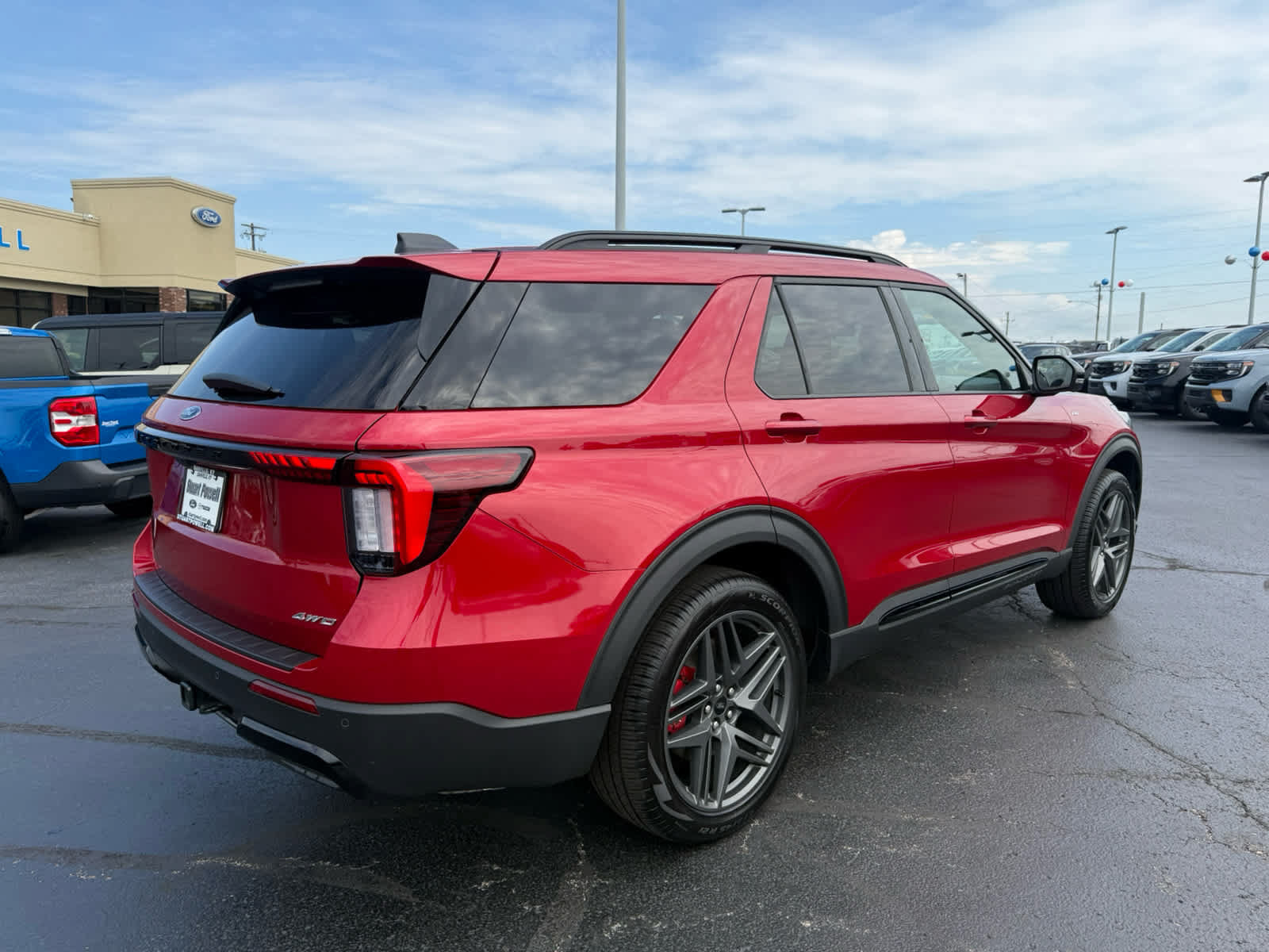 Used 2026 Ford Explorer ST-Line w/ ST-Line Street Pack AWD/4WD image 21