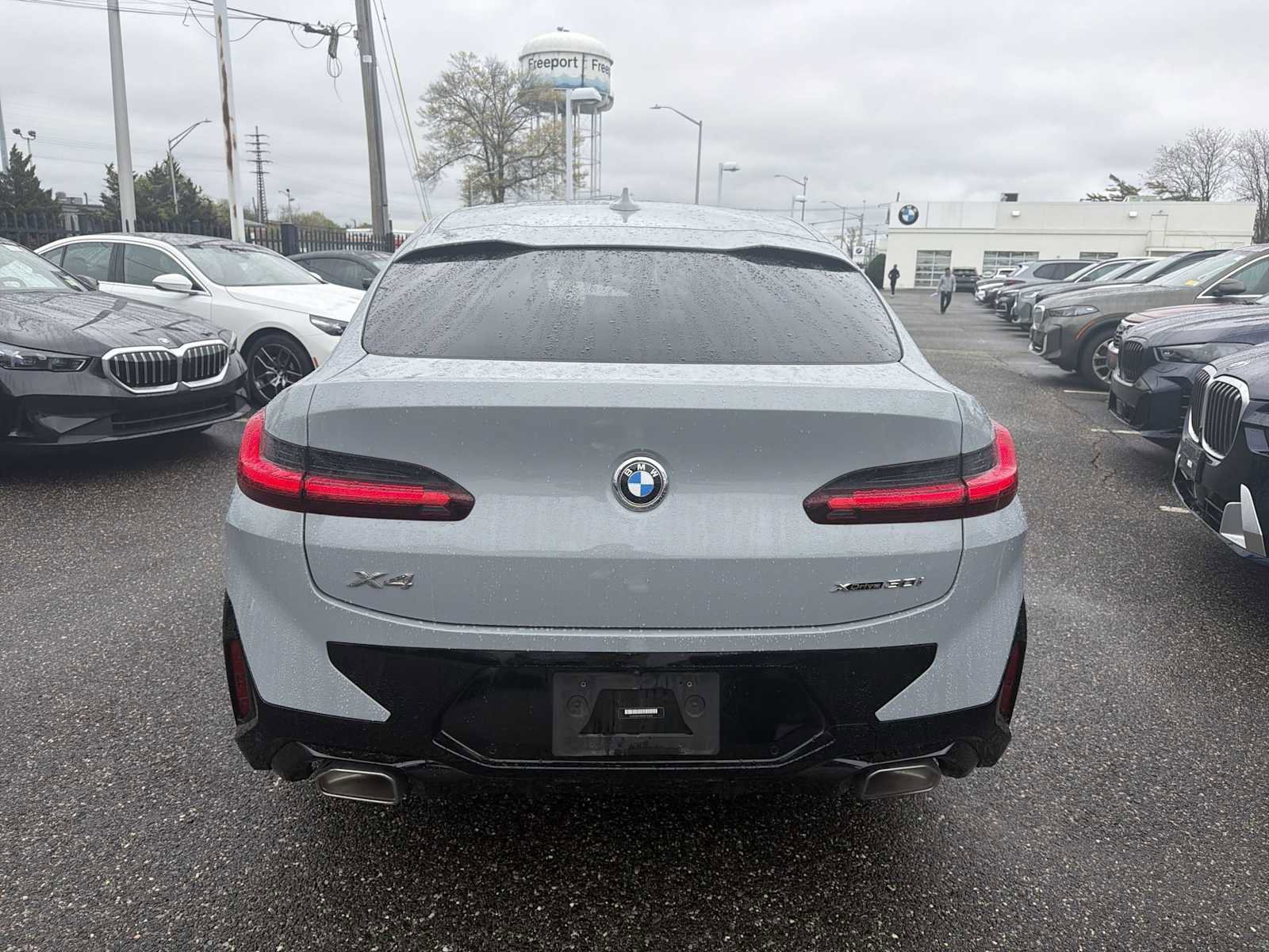 Certified 2023 BMW X4 xDrive30i w/ M Sport Package AWD/4WD image 2