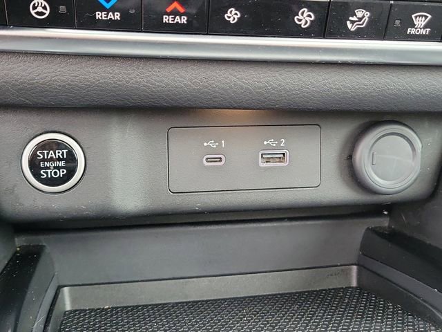 Used 2022 Nissan Rogue SL w/ SL Premium Package image 32