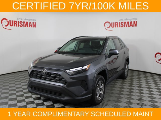 Used 2025 Toyota RAV4 XLE AWD/4WD image 2