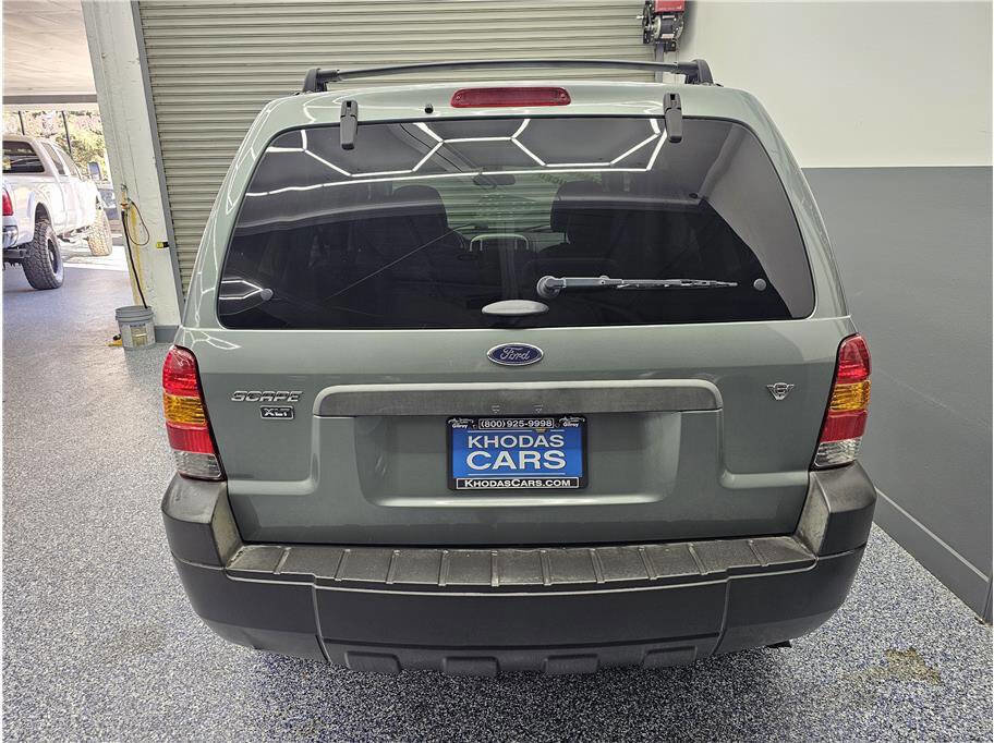 Used 2006 Ford Escape XLT image 4