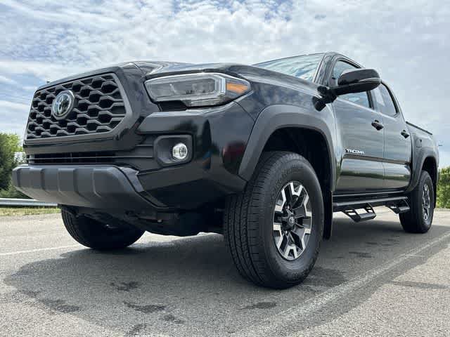 Used 2023 Toyota Tacoma TRD Off-Road w/ Technology Package AWD/4WD image 26