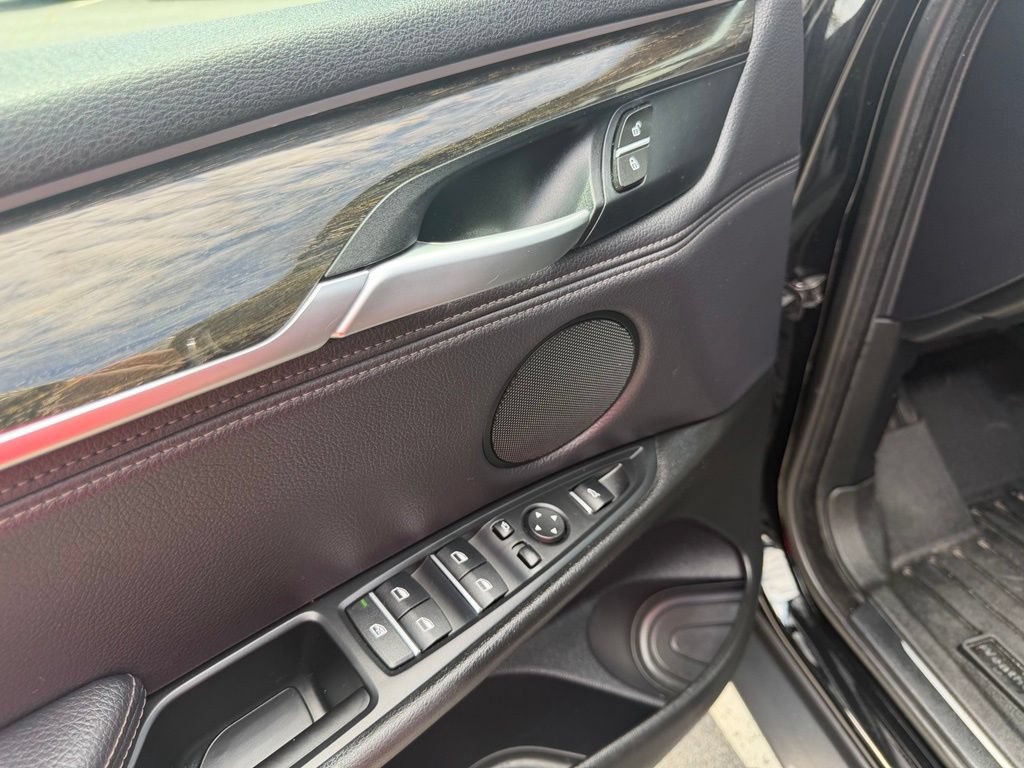 Used 2018 BMW X5 sDrive35i RWD image 16