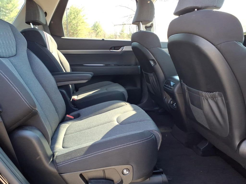 Used 2022 Hyundai Palisade SEL w/ Convenience Package AWD/4WD image 12