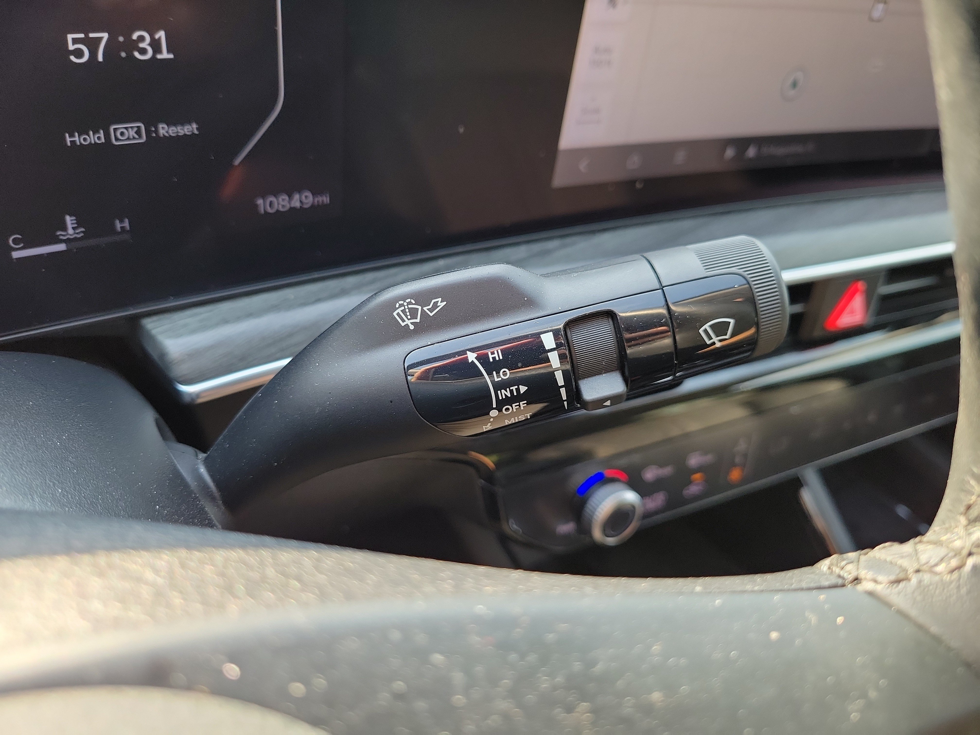 Certified 2025 Kia K5 EX FWD image 28