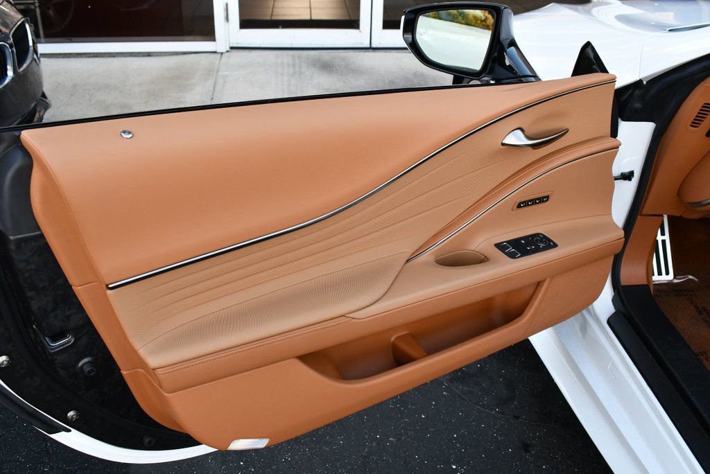 Used 2022 Lexus LC 500 Convertible image 11