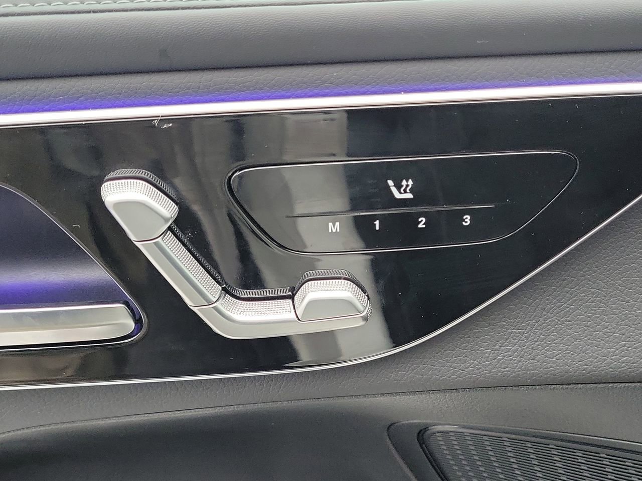 Certified 2024 Mercedes-Benz GLC 300 image 20