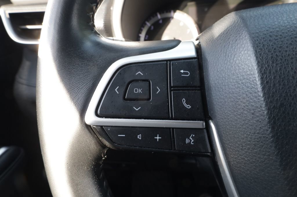 Used 2023 Toyota Highlander XSE image 23